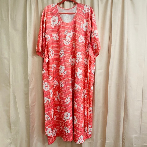 Vintage Bell Sleeve Kaftan Muumuu - Picture 2 of 3